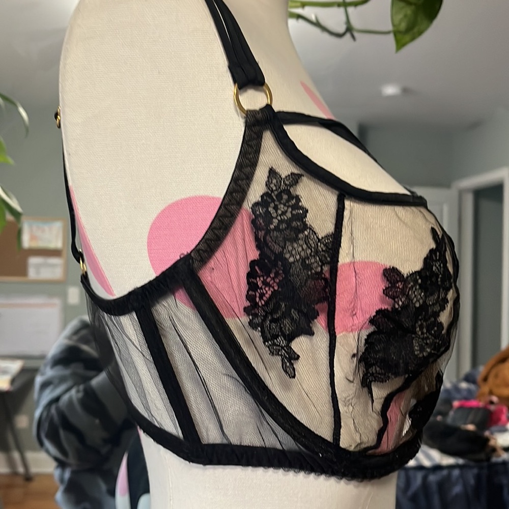 Bra - Picture 2 of 4